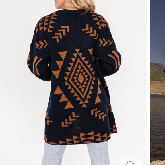 BALTIC BORN Hays oversized cardigan in Navy/Brown - Picture 3 of 8